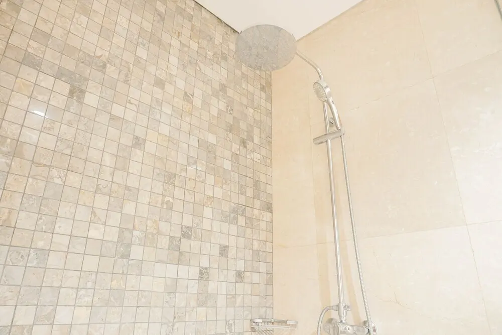 Джакарта: Elegant 2BR Apartment Veranda Residence @ Puri