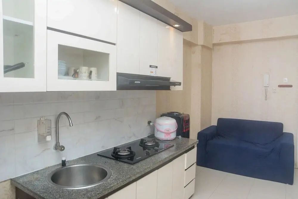 Джакарта: Modern and Comfortable 2BR Bassura City Apartment near Mall