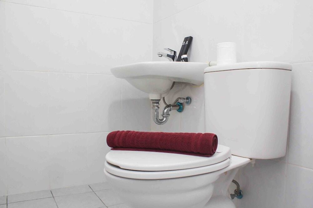 Бекаси: Warm and Cozy Studio Patraland Urbano Apartment