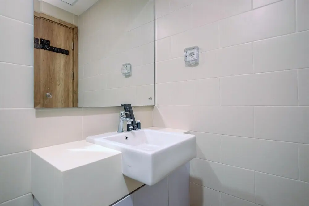 Джакарта: Fancy and Fabulous 1BR at Pejaten Park Apartment