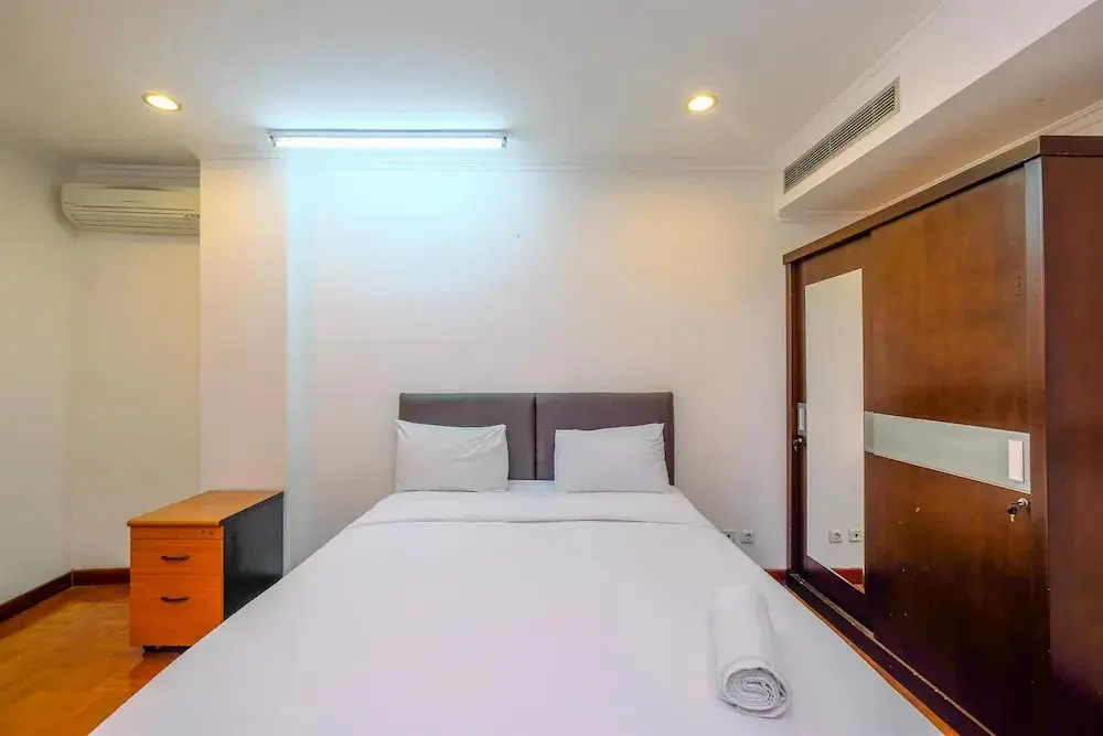 Джакарта: Luxurious and Spacious 2BR at Kusuma Chandra Apartment