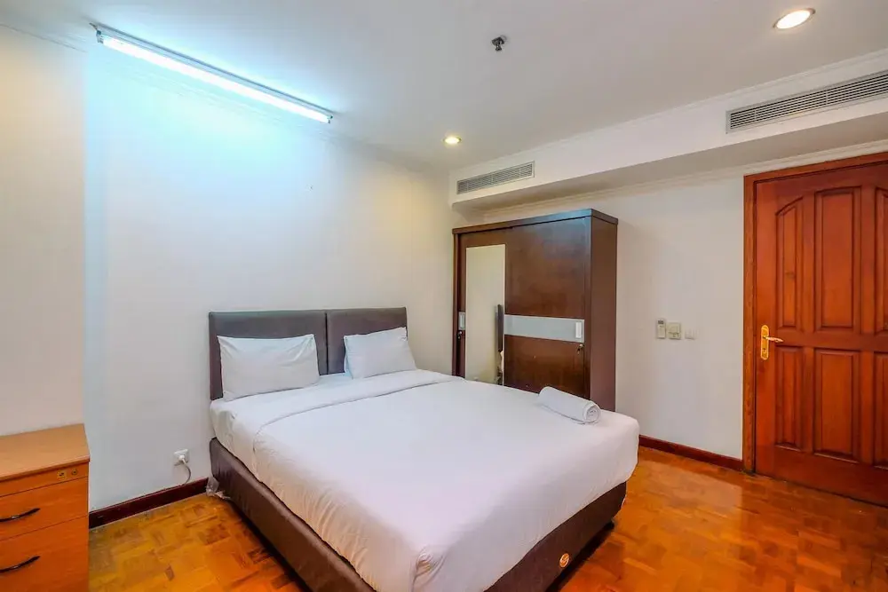 Джакарта: Luxurious and Spacious 2BR at Kusuma Chandra Apartment