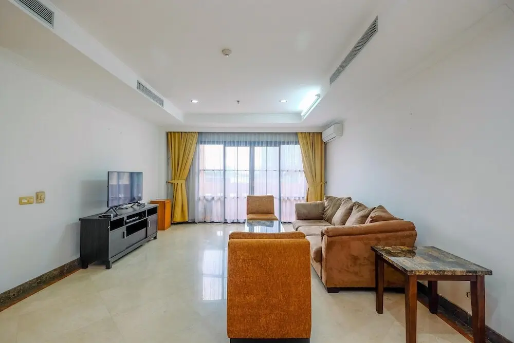Джакарта: Luxurious and Strategic 2BR at Kusuma Chandra Apartment