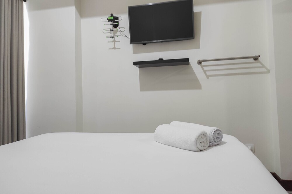 Макассар: Cozy Studio Vida View Apartment