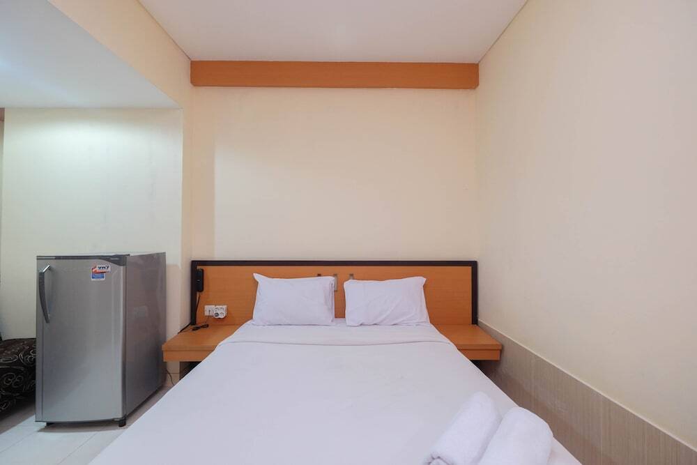 Джакарта: Homey and Nice Studio at Tamansari Sudirman Apartment