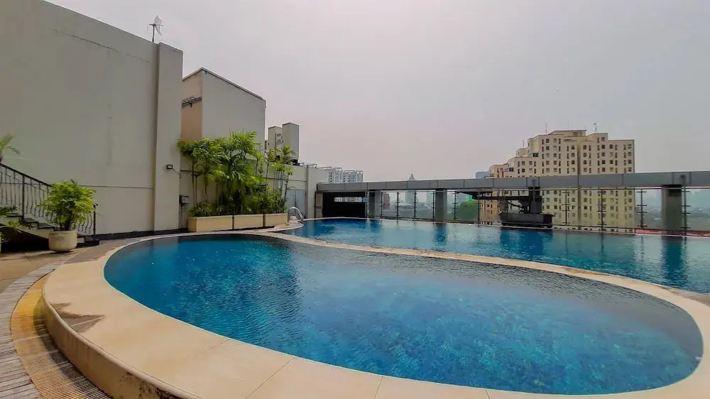Джакарта: Comfort and Cozy Studio at MT Haryono Square Apartment