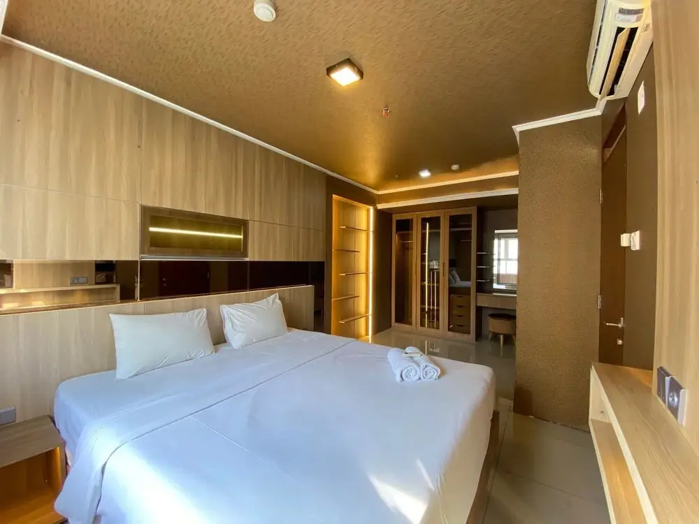 Бандунг: Spacious and Well Furnished 1BR at Gateway Pasteur Apartment