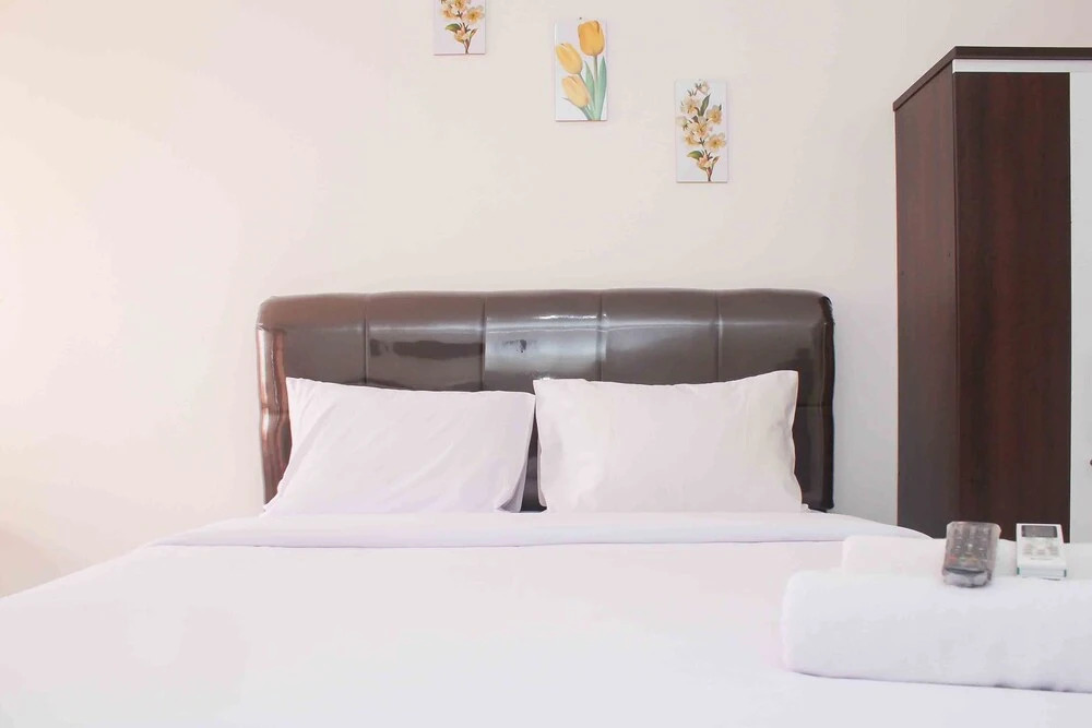 Чикаранг: Chic and Cozy Studio at Riverview Jababeka Apartment