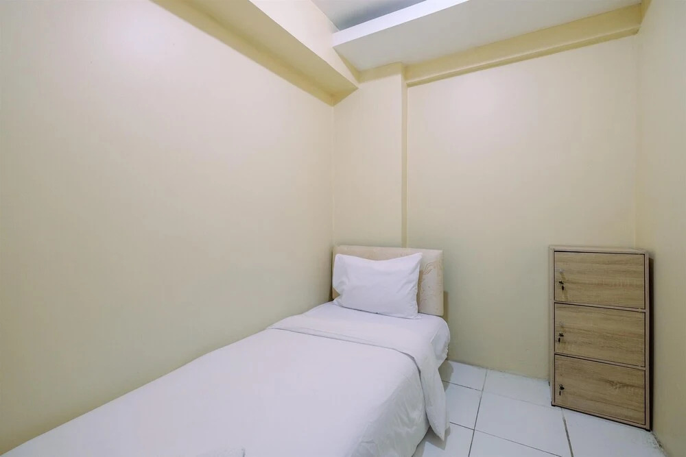 Джакарта: Fully Furnished with Comfortable Design 2BR at Kebagusan City Apartment