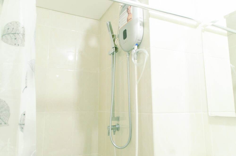 Legok: Good Deal 1BR Apartment M-Town Residence near SMS