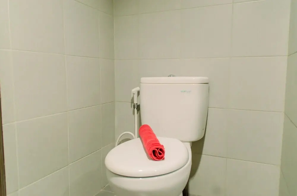 Южный Тангеранг: Comfortable and Cozy Studio at Bintaro Icon Apartment