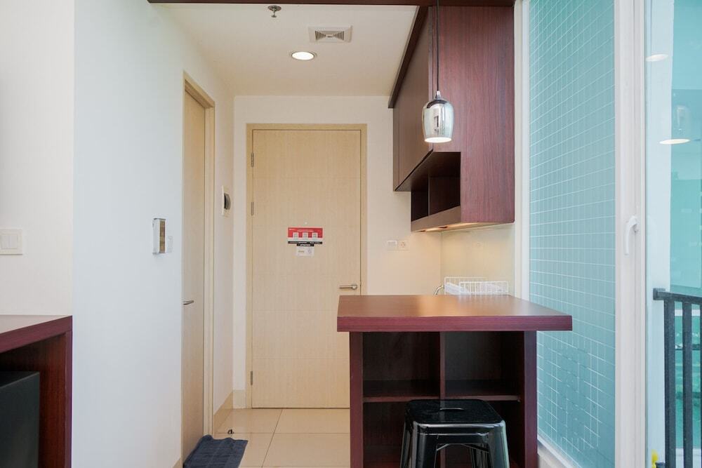 Южный Тангеранг: Comfy and Nice Studio at Tree Park City BSD Apartment