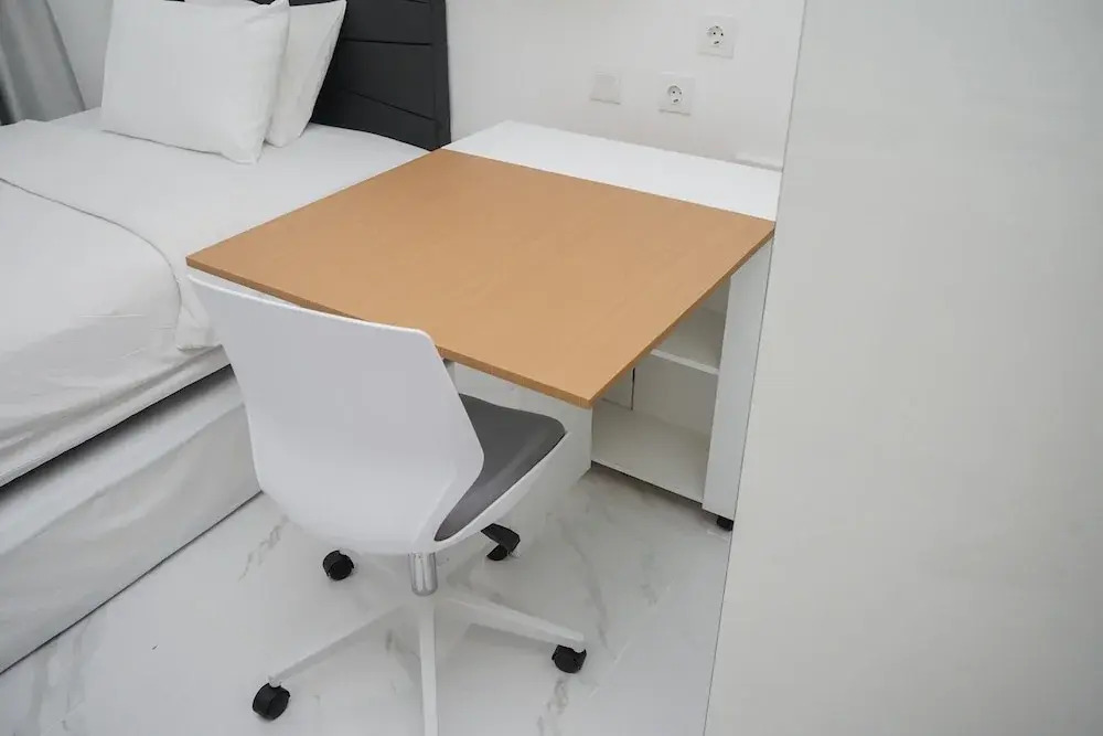Legok: Elegant and Comfortable Studio Apartment at Sky House BSD