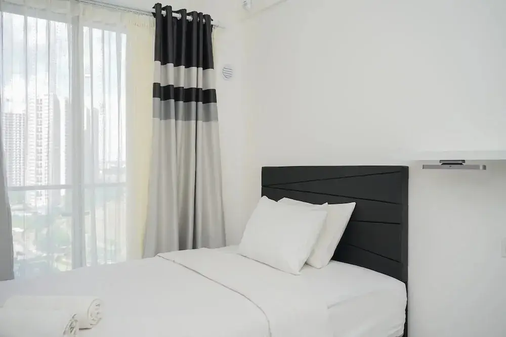 Legok: Elegant and Comfortable Studio Apartment at Sky House BSD