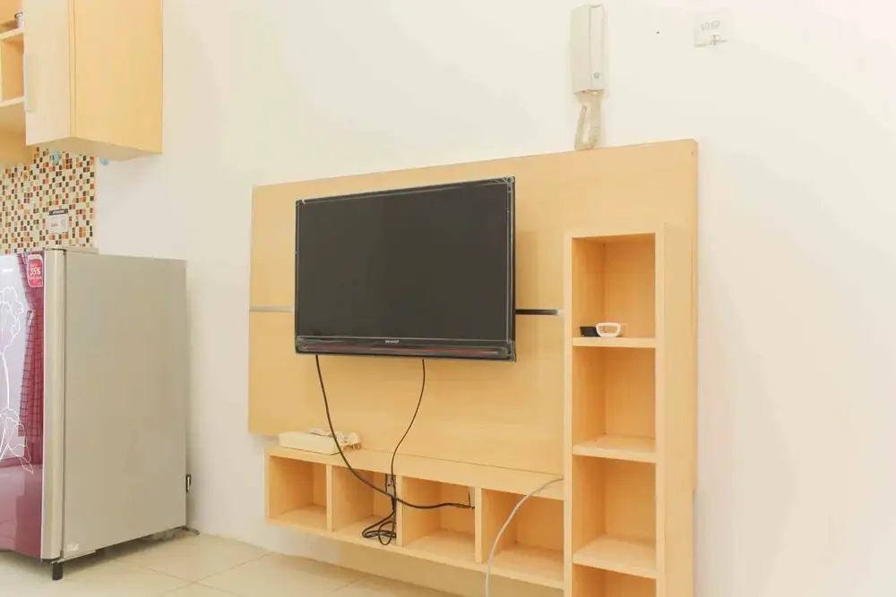 Джакарта: Simple and Cozy Living Studio Room at Bassura City Apartment