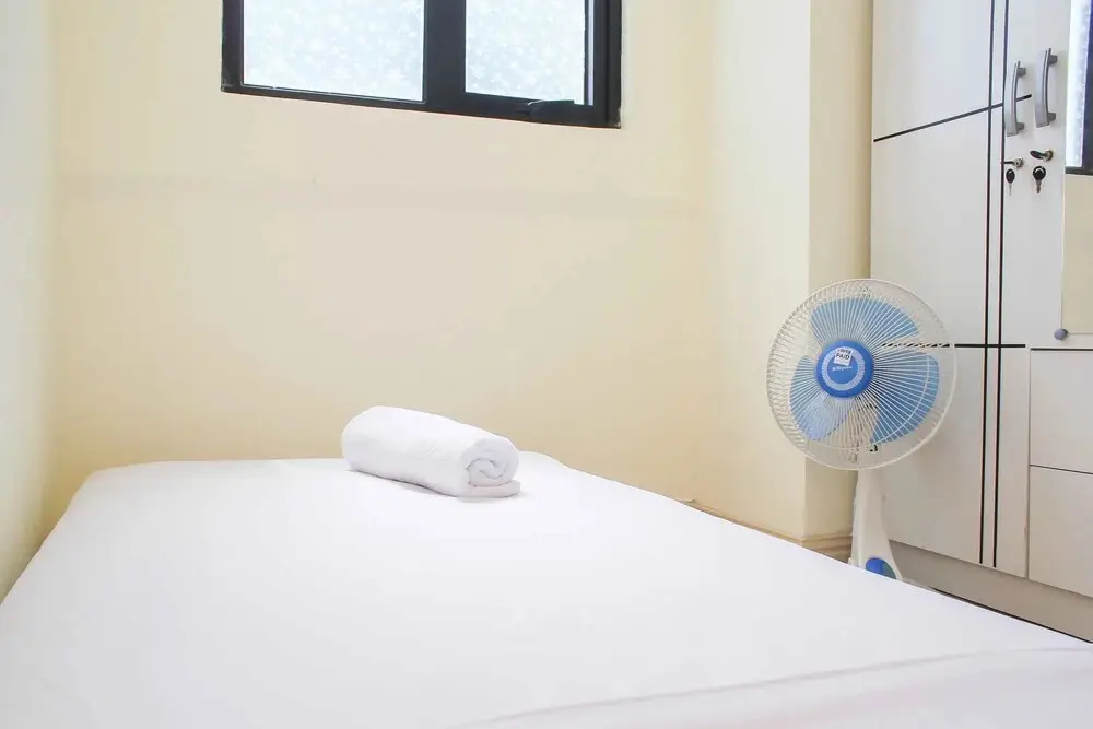 Сибату: Simply and Warm 2BR at Meikarta Apartment