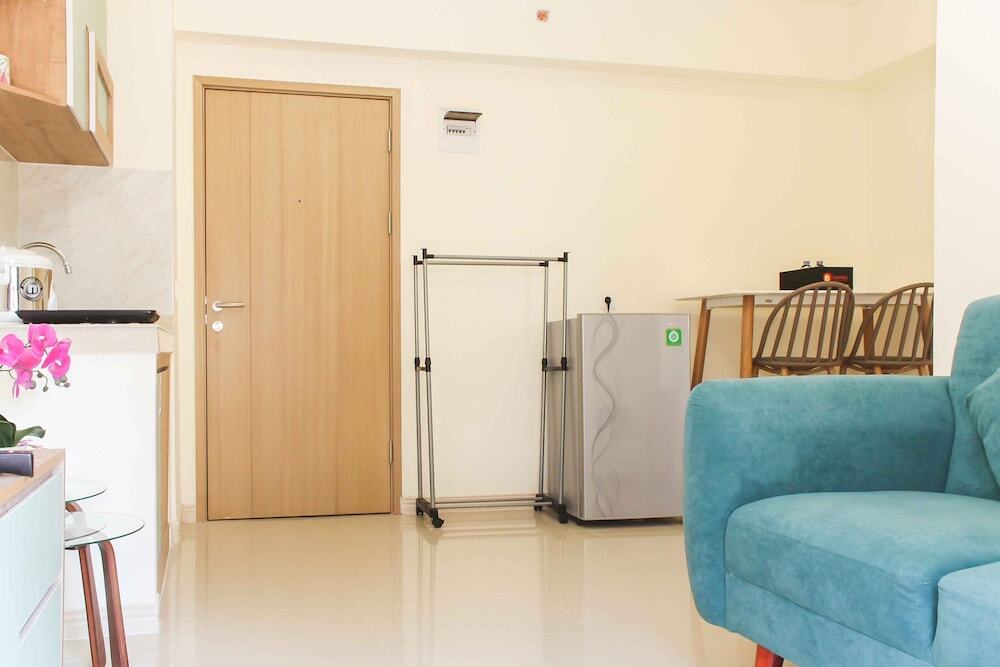 Сибату: Simply and Warm 2BR at Meikarta Apartment