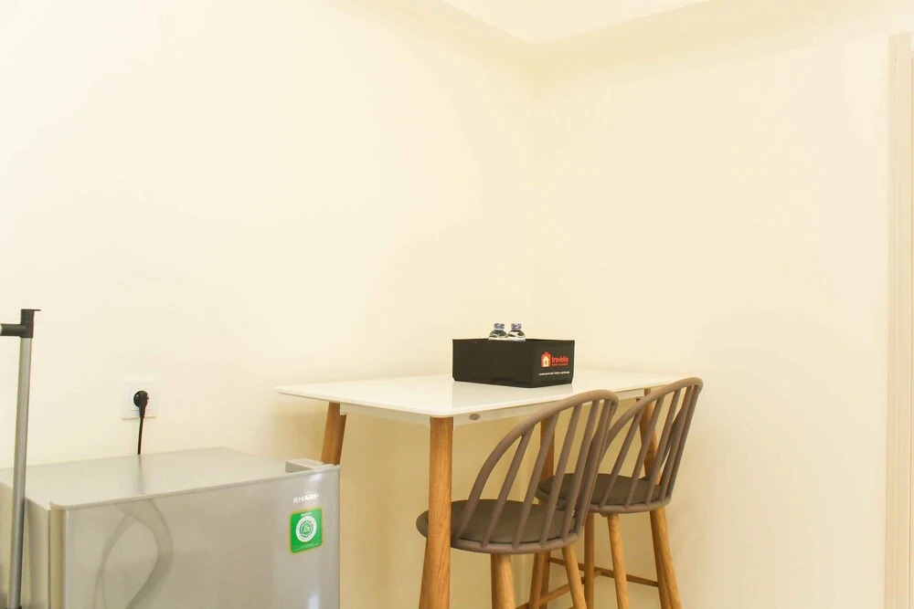 Сибату: Simply and Warm 2BR at Meikarta Apartment