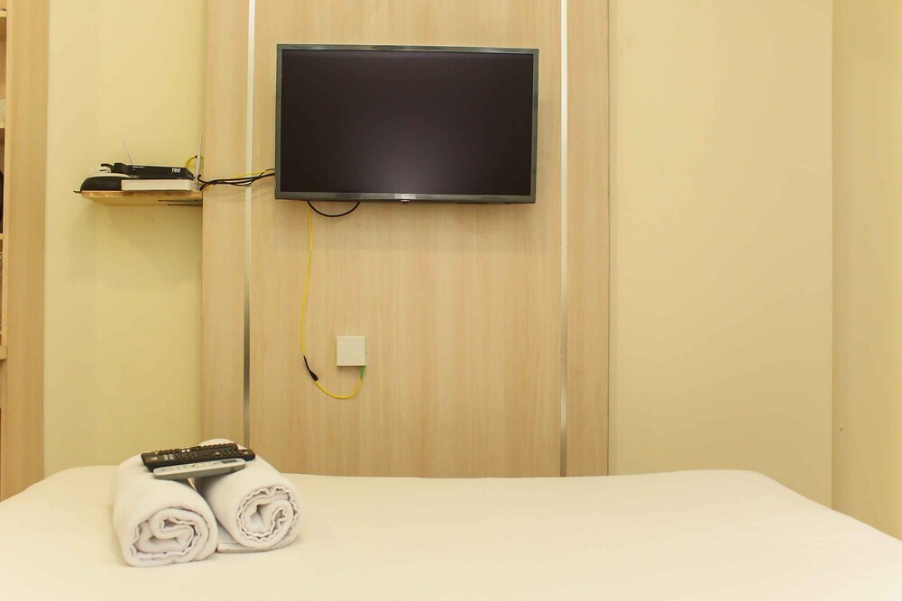 Сибату: Brand New and Good Studio at Meikarta Apartment