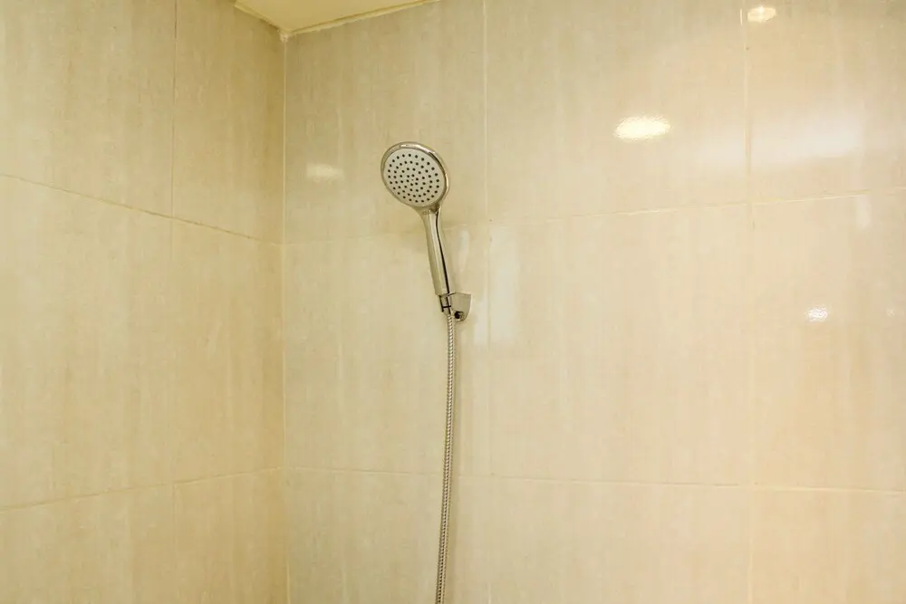 Сибату: Brand New and Good Studio at Meikarta Apartment