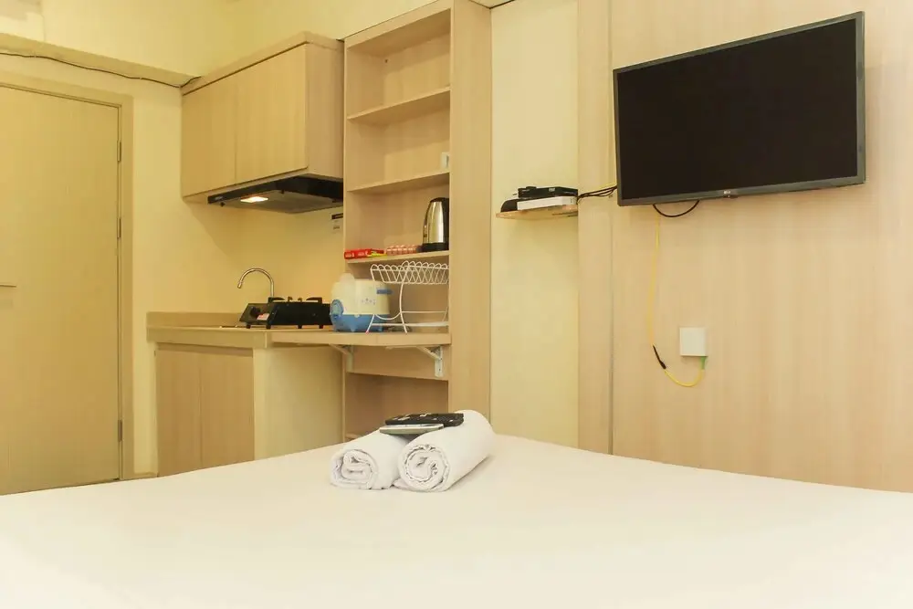 Сибату: Brand New and Good Studio at Meikarta Apartment