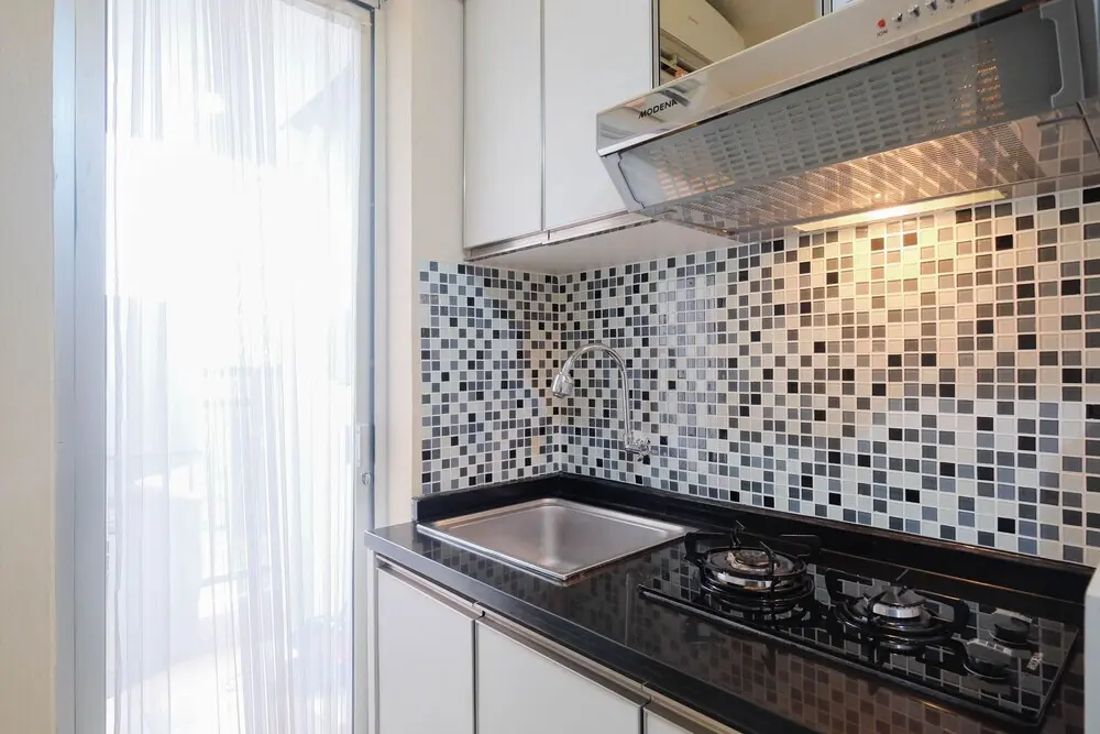 Джакарта: Minimalist and Comfy 2BR at Bassura City Apartment