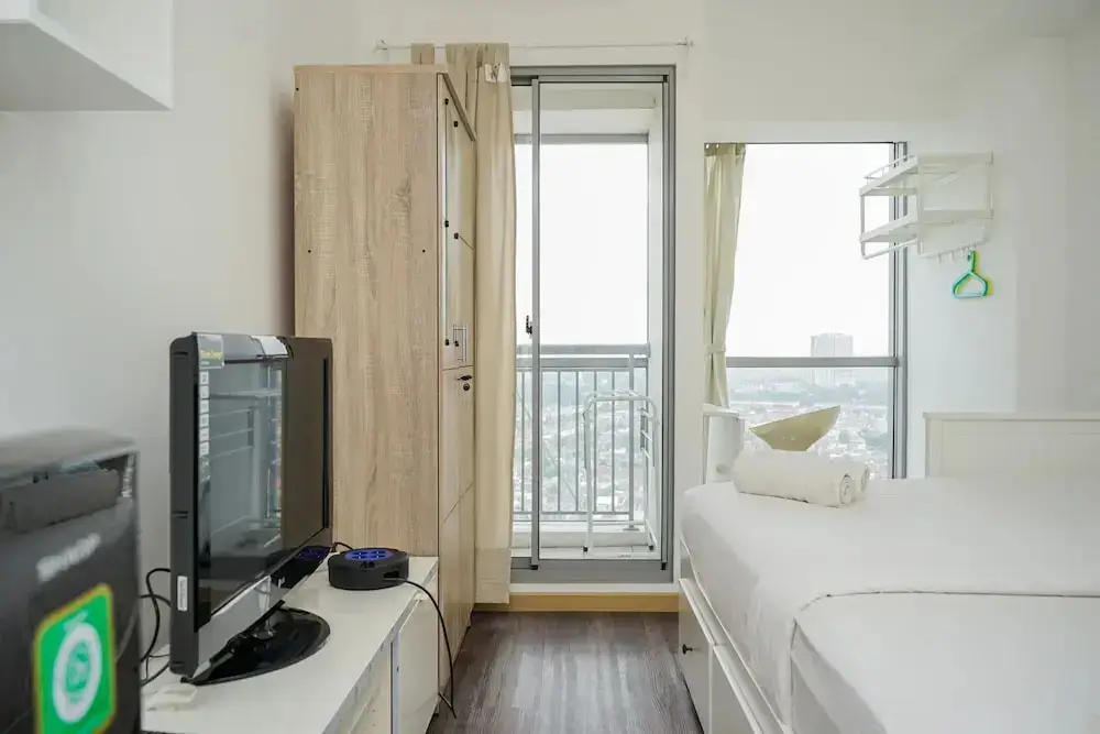 Legok: Comfort And Good Deal Studio Apartment At M-Town Residence
