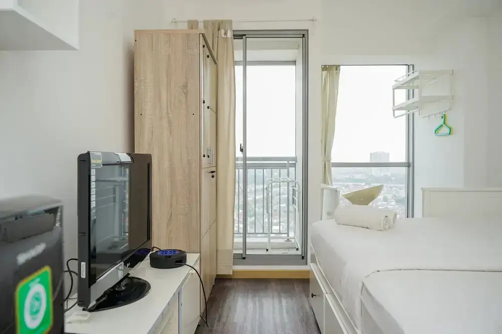 Legok: Comfort And Good Deal Studio Apartment At M-Town Residence