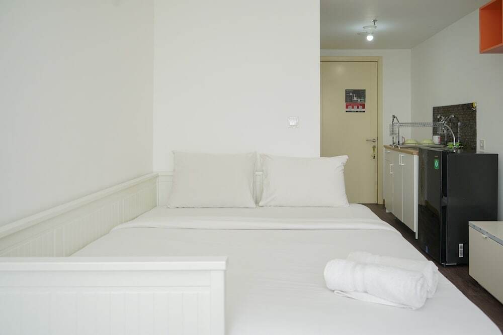 Legok: Comfort And Good Deal Studio Apartment At M-Town Residence