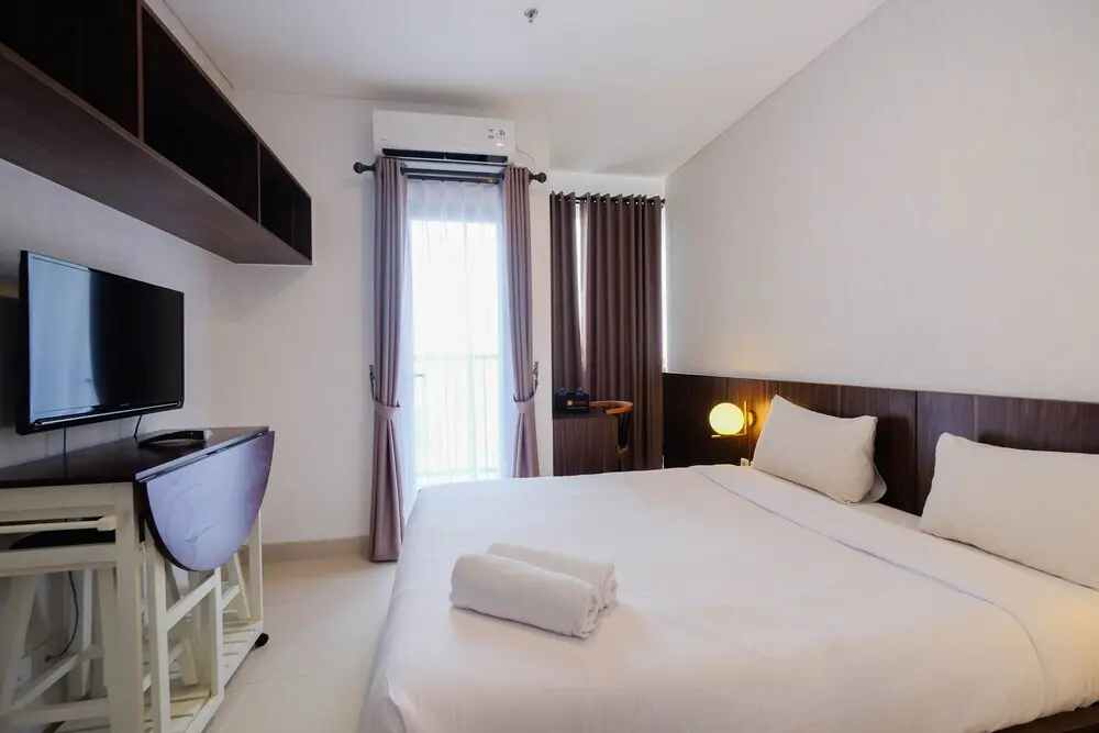 Джакарта: High Floor and Minimalist Studio at Ciputra World 2 Apartment