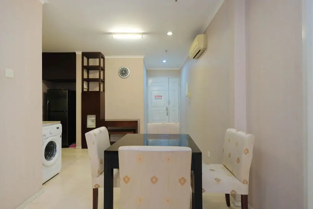 Джакарта: Nice and Homey 2BR Apartment at FX Residence