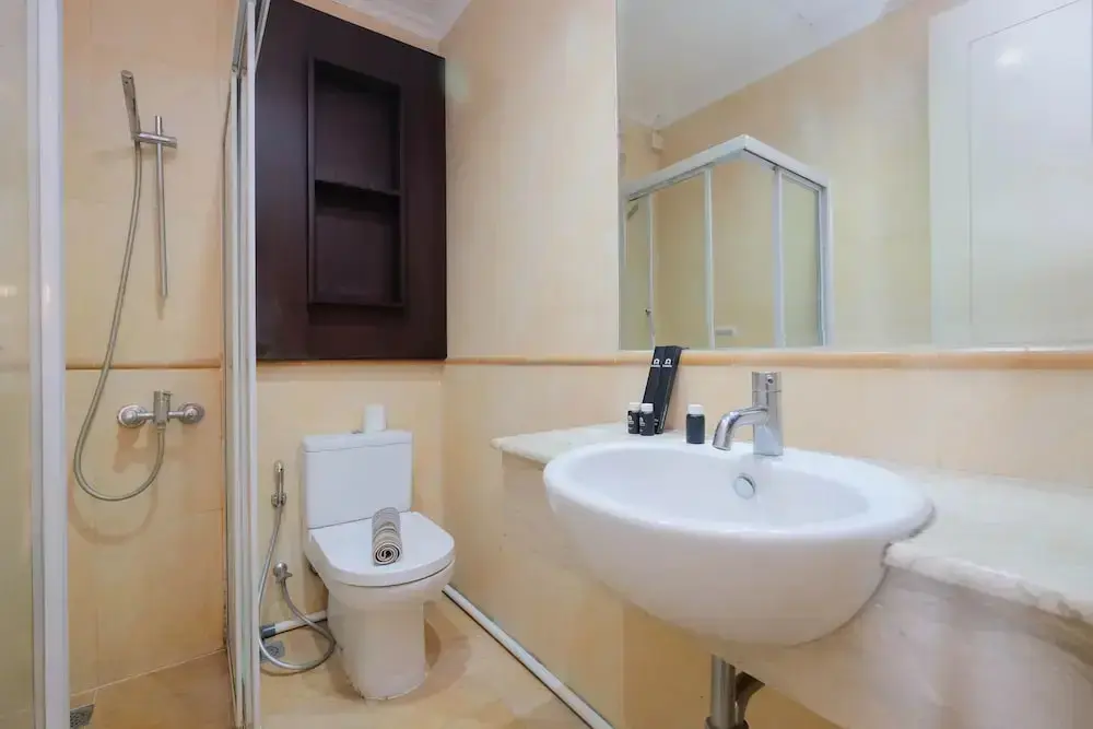 Джакарта: Nice and Homey 2BR Apartment at FX Residence