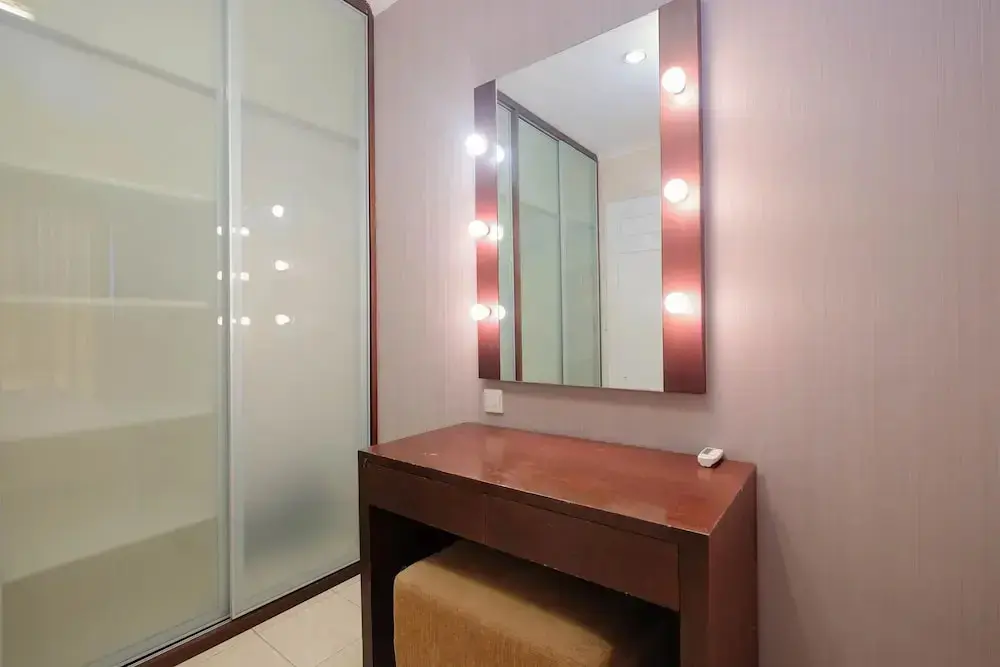 Джакарта: Nice and Homey 2BR Apartment at FX Residence