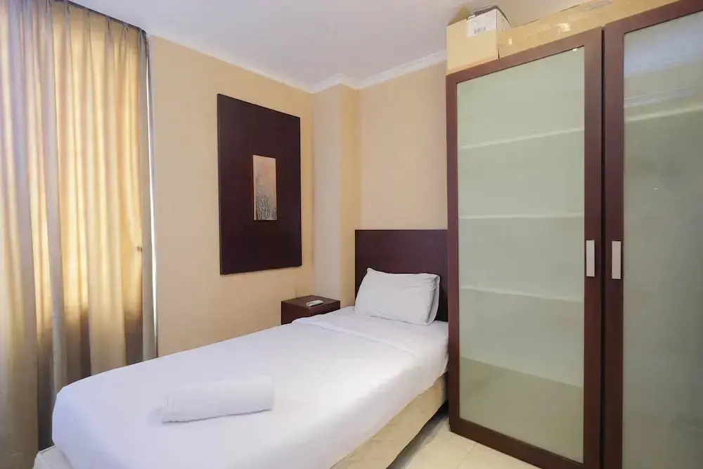 Джакарта: Nice and Homey 2BR Apartment at FX Residence