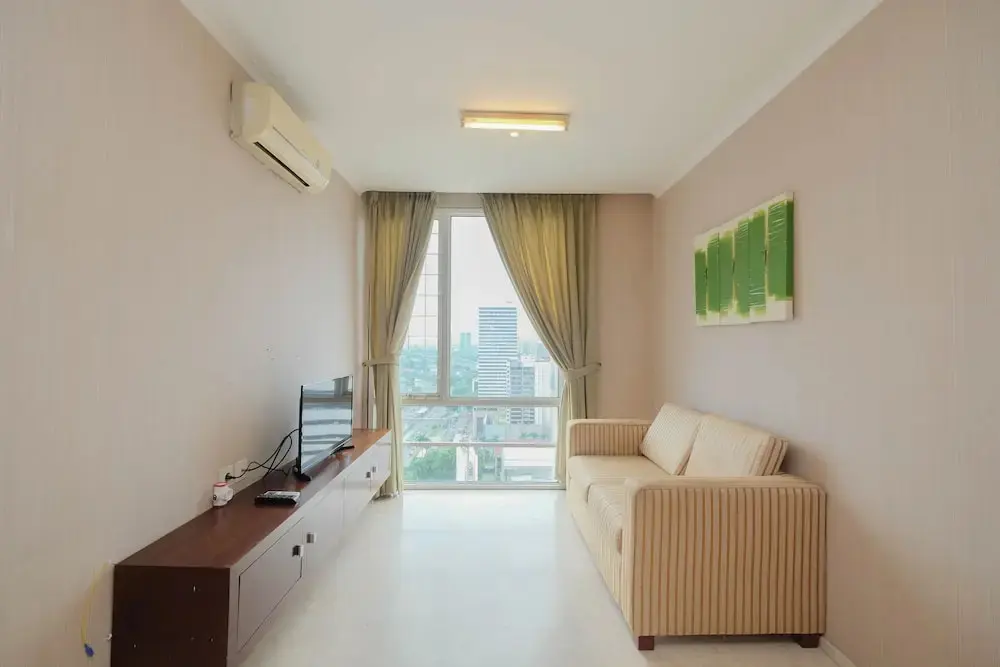 Джакарта: Nice and Homey 2BR Apartment at FX Residence