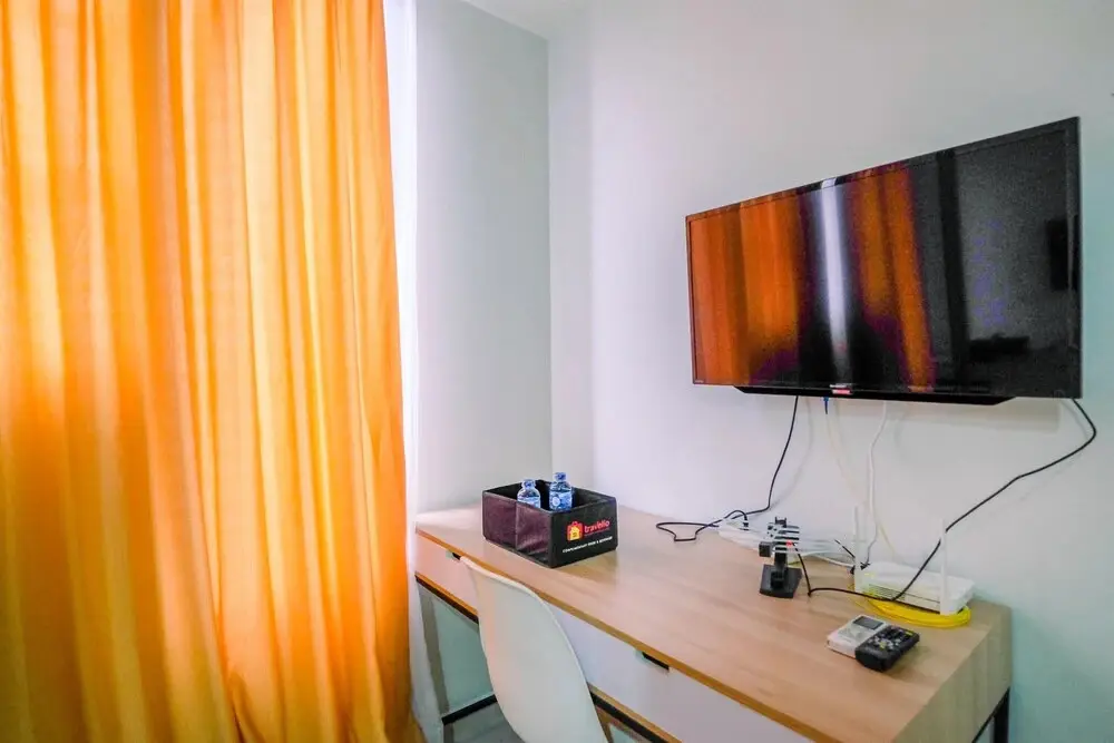 Депок: Best Deal Studio at Evenciio Apartment near Campus Area