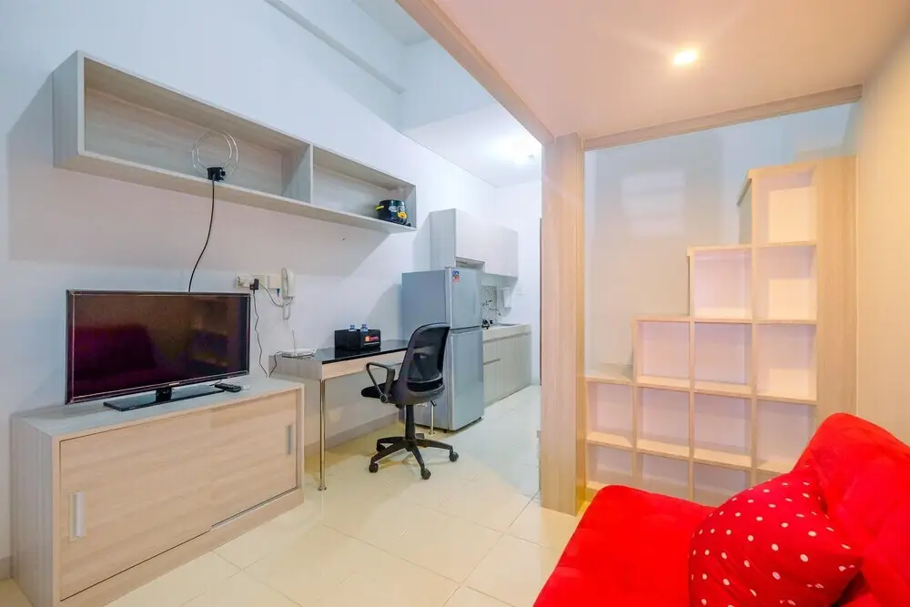 Депок: Comfortable and Cozy Living Studio Room at Dave Apartment