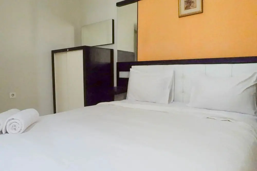 Сурабая: Best Deal 2BR Apartment at Dian Regency near ITS
