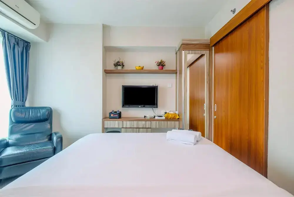 Бекаси: Comfy Design Studio at Grand Kamala Lagoon Apartment