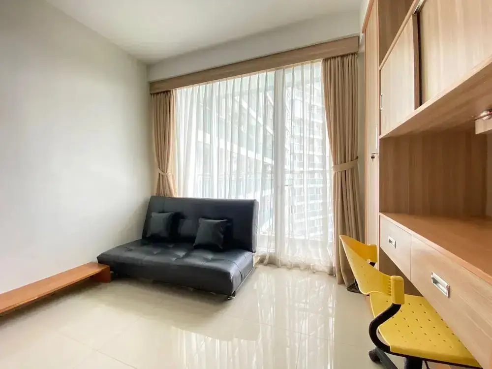 Бандунг: Stylish & Comfy Studio at Dago Suites Apartment