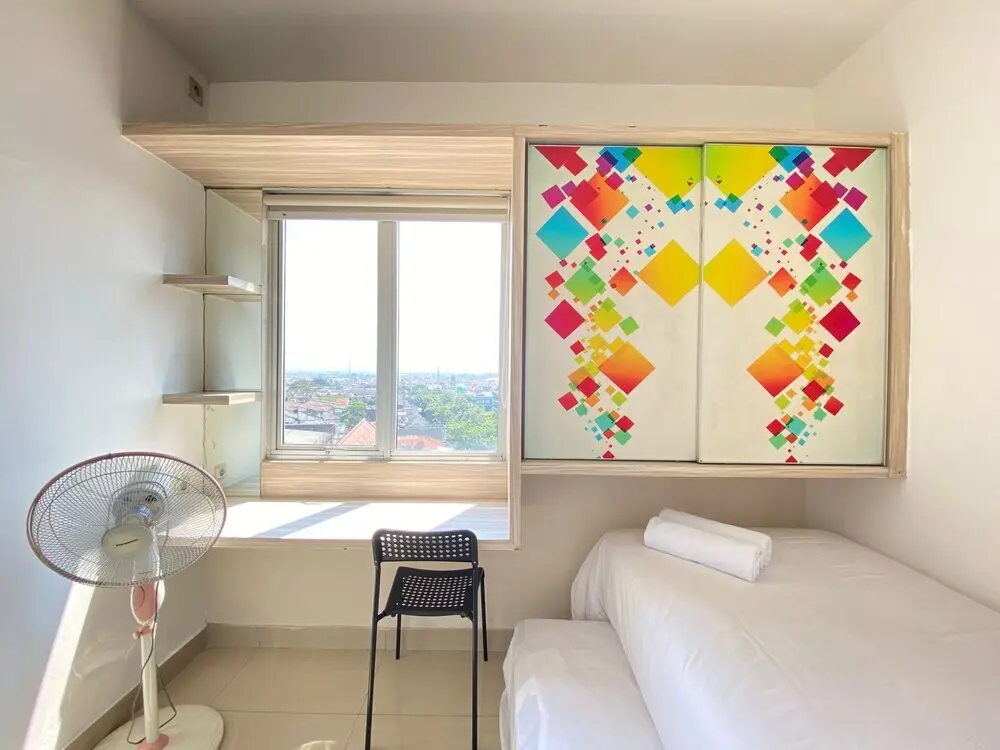 Бандунг: Bright & Stylish 2BR Hook Apartment At Sudirman Suites Bandung