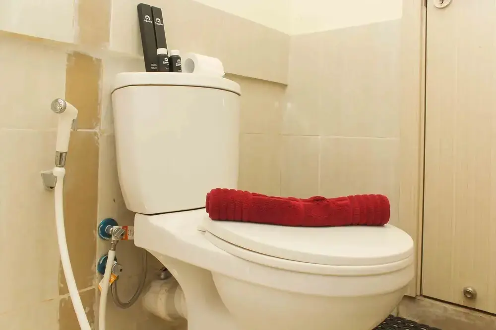 Сибату: Well Appointed and Comfort 2BR at Meikarta Apartment
