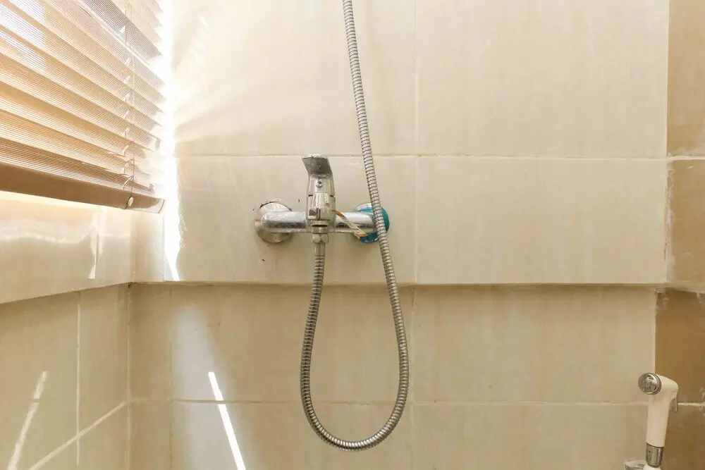 Сибату: Well Appointed and Comfort 2BR at Meikarta Apartment