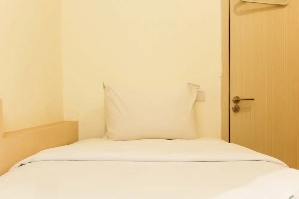 Сибату: Well Appointed and Comfort 2BR at Meikarta Apartment