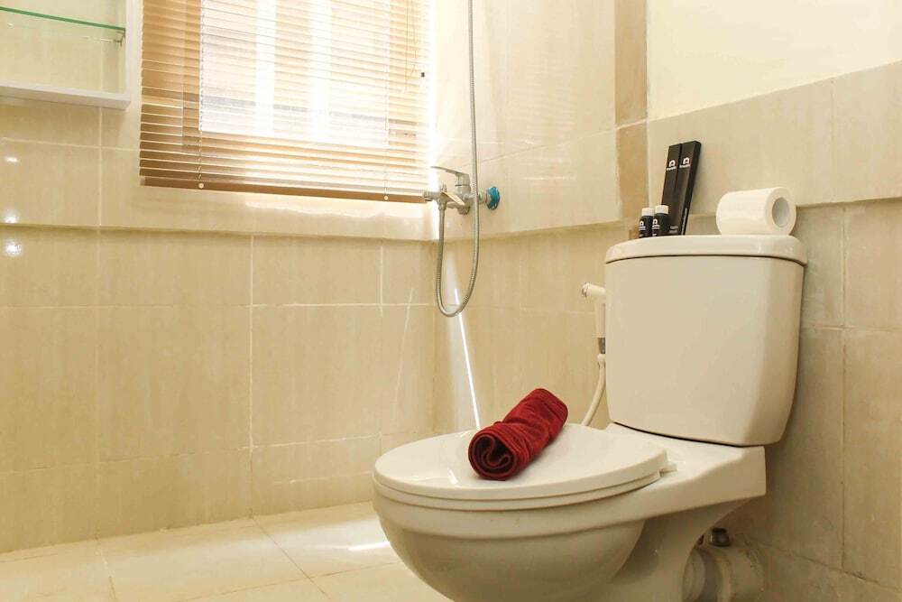 Сибату: Well Appointed and Comfort 2BR at Meikarta Apartment