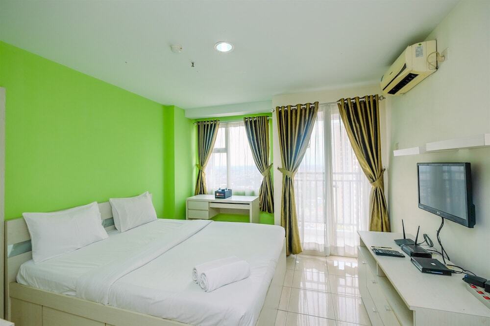 Депок: Strategic and Tidy Studio Apartment Margonda Residence 3