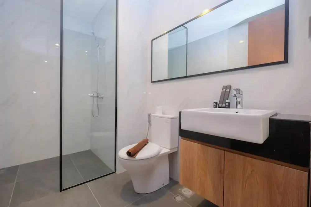 Джакарта: Minimalist and Homey 1BR at Ciputra World 2 Apartment