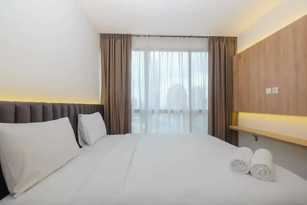 Джакарта: Minimalist and Homey 1BR at Ciputra World 2 Apartment