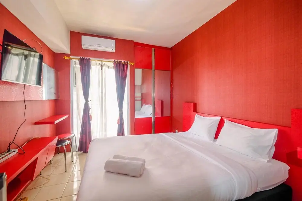 Южный Тангеранг: Best Deal Studio Room at Serpong Greenview Apartment