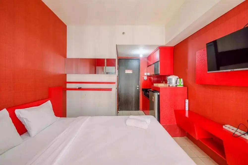 Южный Тангеранг: Best Deal Studio Room at Serpong Greenview Apartment